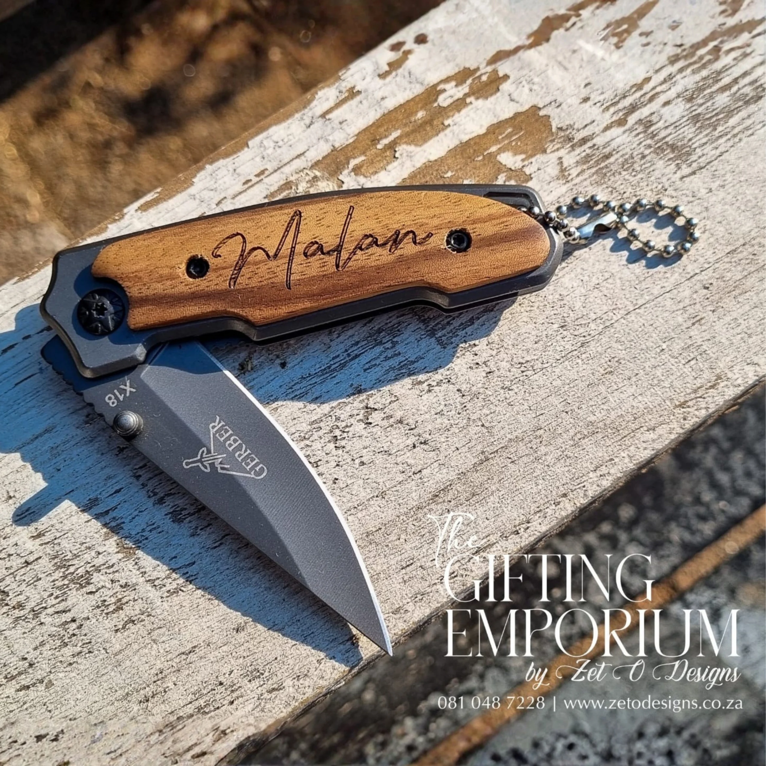 Premium pocket knife personalised with initials